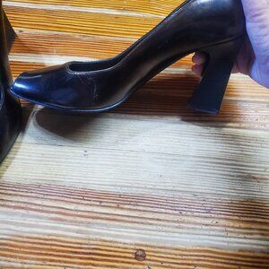 Donald J. Pliner heels